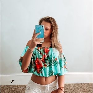 She and Sky Croptop